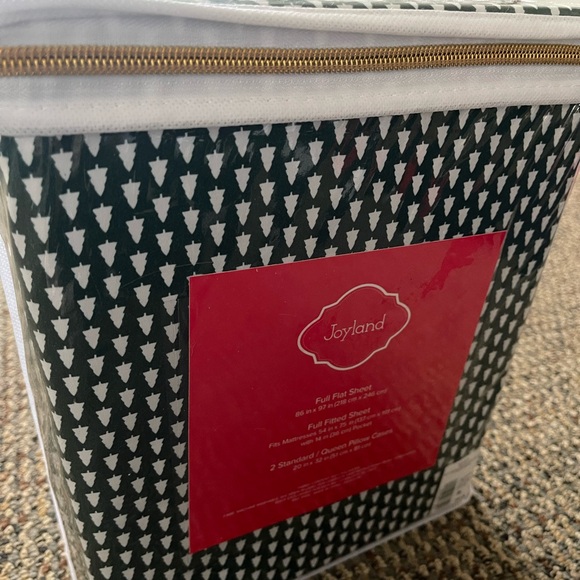 Joyland microfiber Christmas full size sheet set - Picture 2 of 2